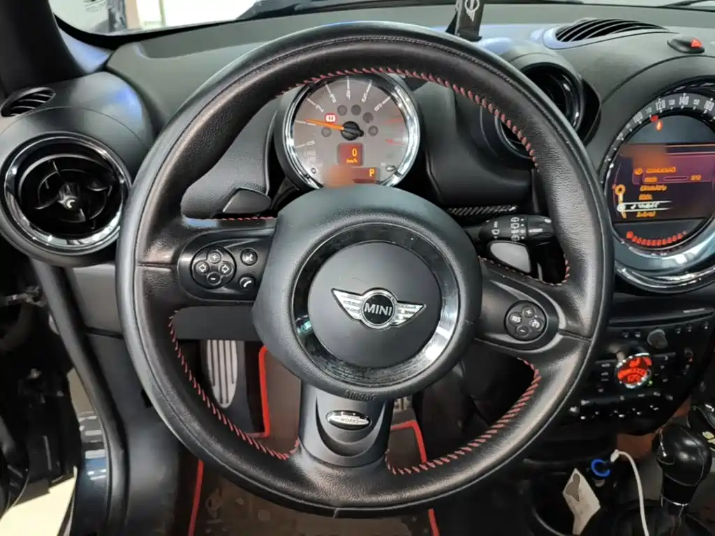 Фото 11 - MINI JCW COUNTRYMAN