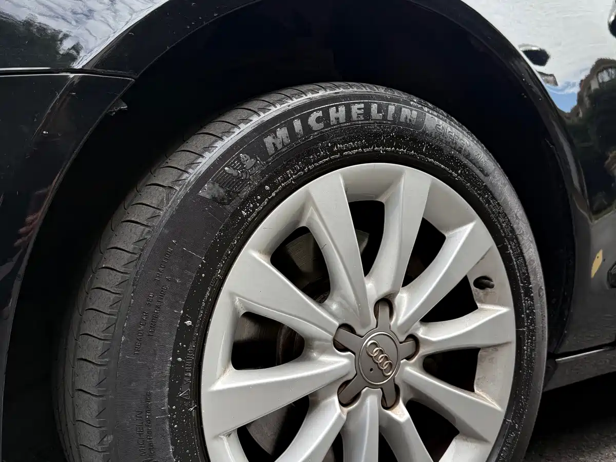 Фото 3 - Audi A6L