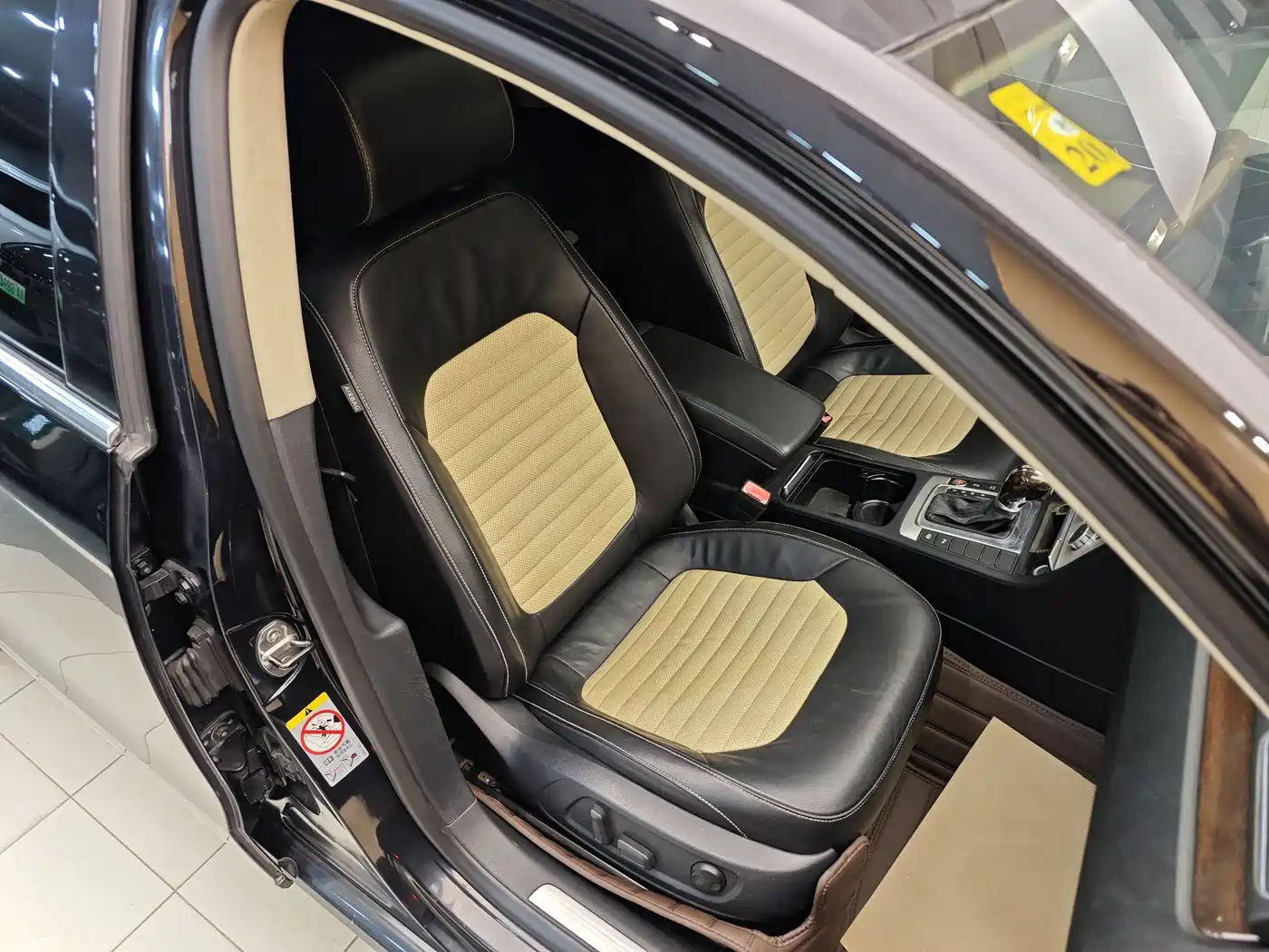 Volkswagen Magotan 2013 3.0FSI Flagship Model фото 34