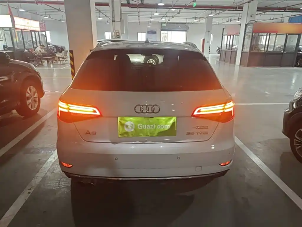 Audi A3 2018 30th Anniversary Sportback 35 TFSI Style фото 6