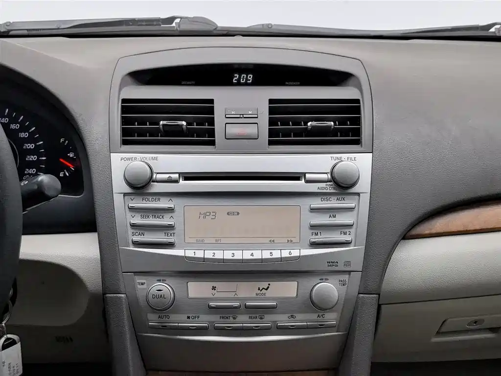 Toyota Camry 2012 200E Classic Elite фото 12