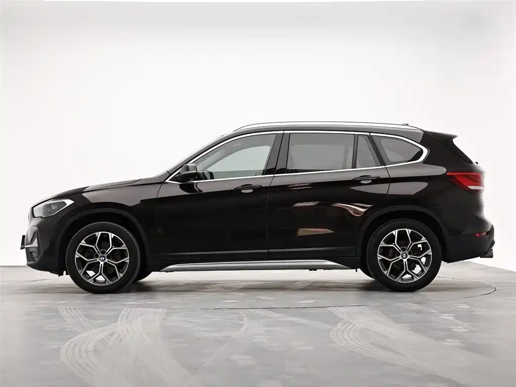 BMW X1 2020 sDrive20Li Premium Edition фото 5