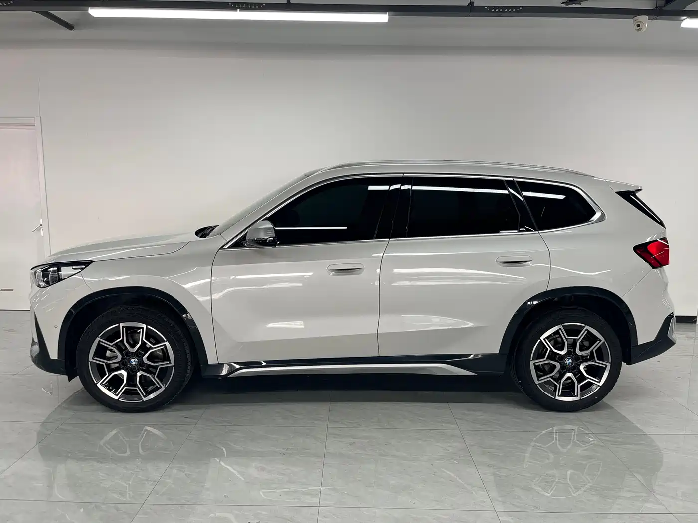 BMW X1 2024 sDrive25Li X Design Package фото 3