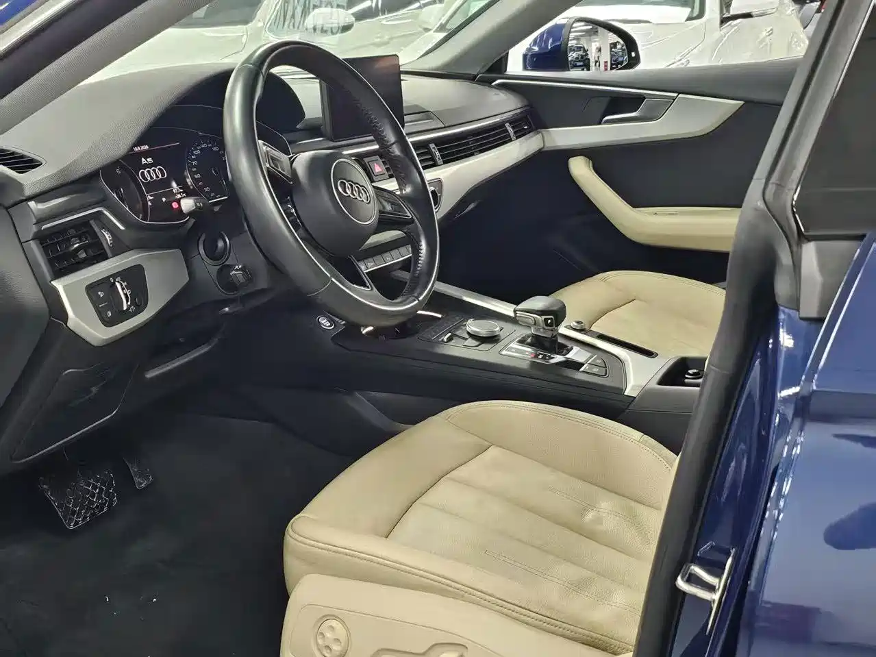 Фото 8 - Audi A5 (Import)