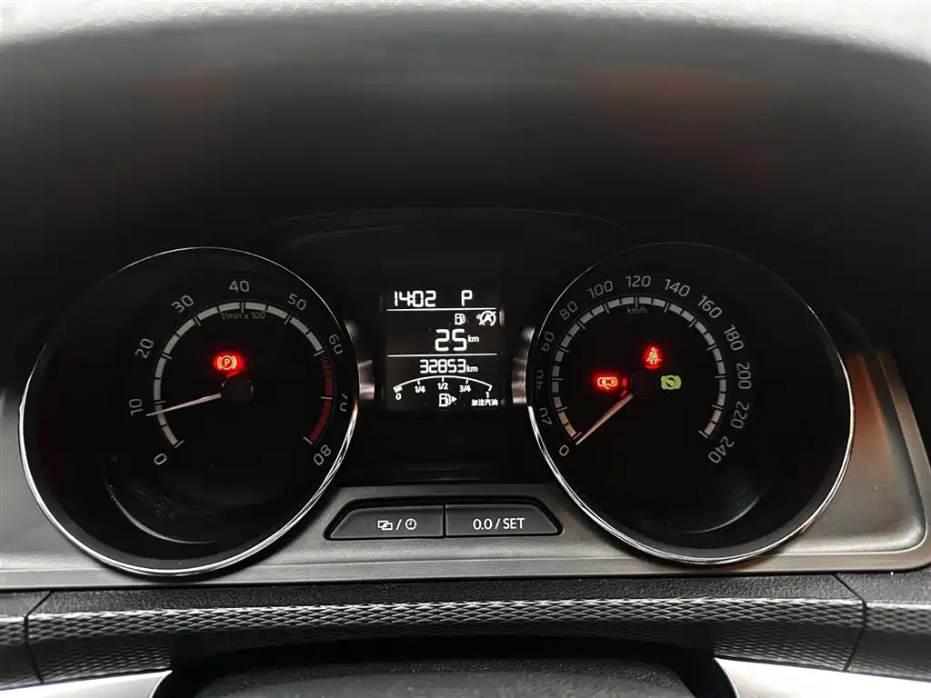 Škoda Kamiq 2022 1.5L Automatic Comfort Edition фото 15
