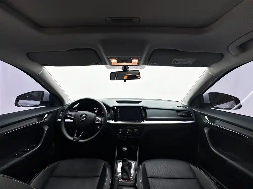 Škoda Kamiq 2022 1.5L Automatic Comfort Edition фото 13