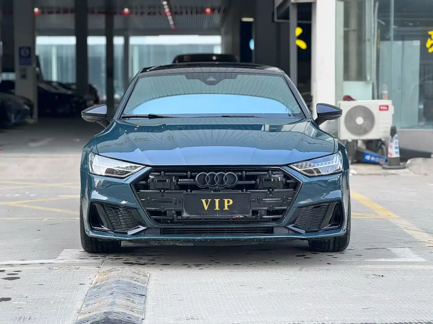AUDI A7L
