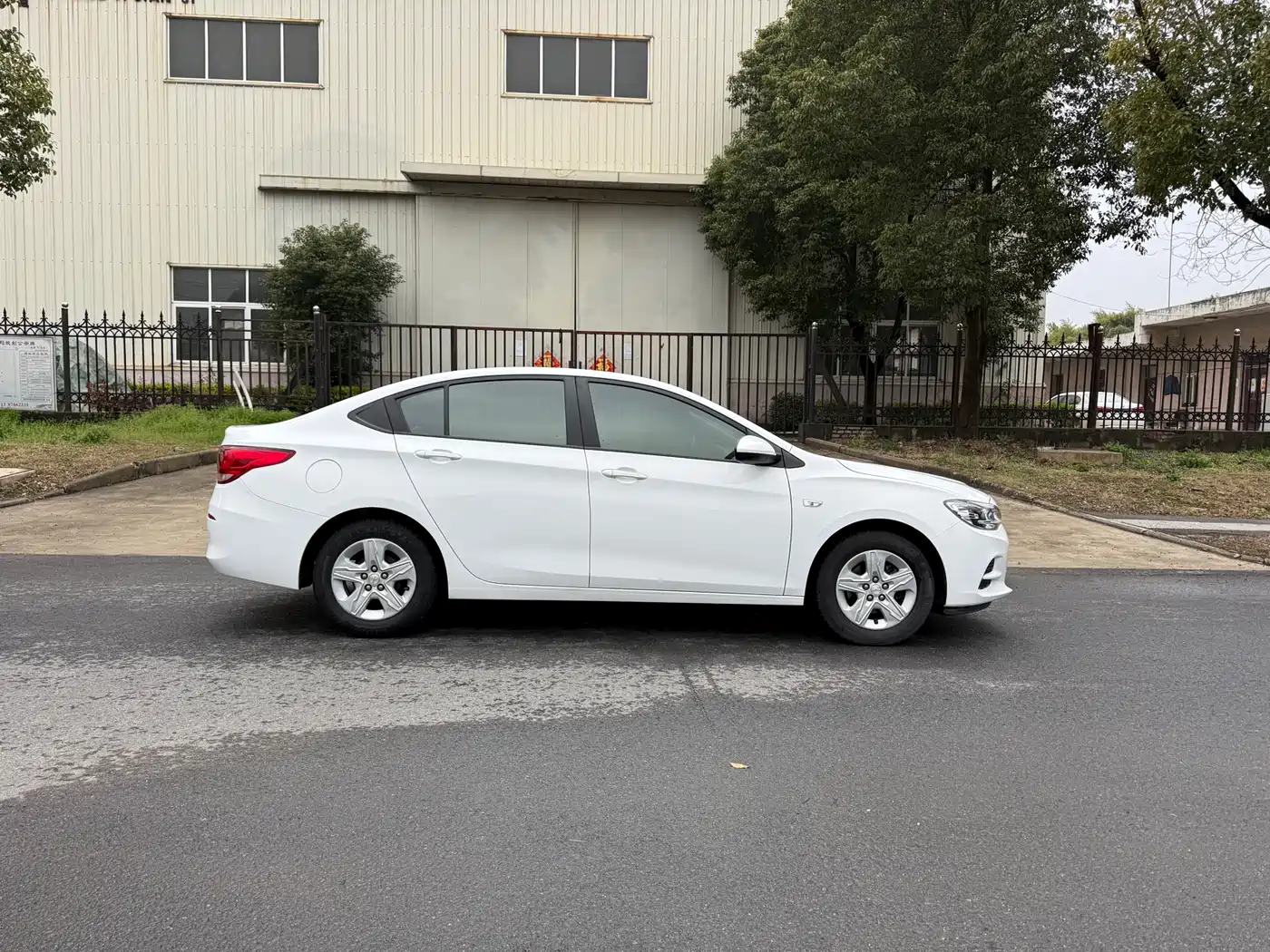 Chevrolet Cavalier 2016 Model 1.5L Automatic Delight Edition фото 4