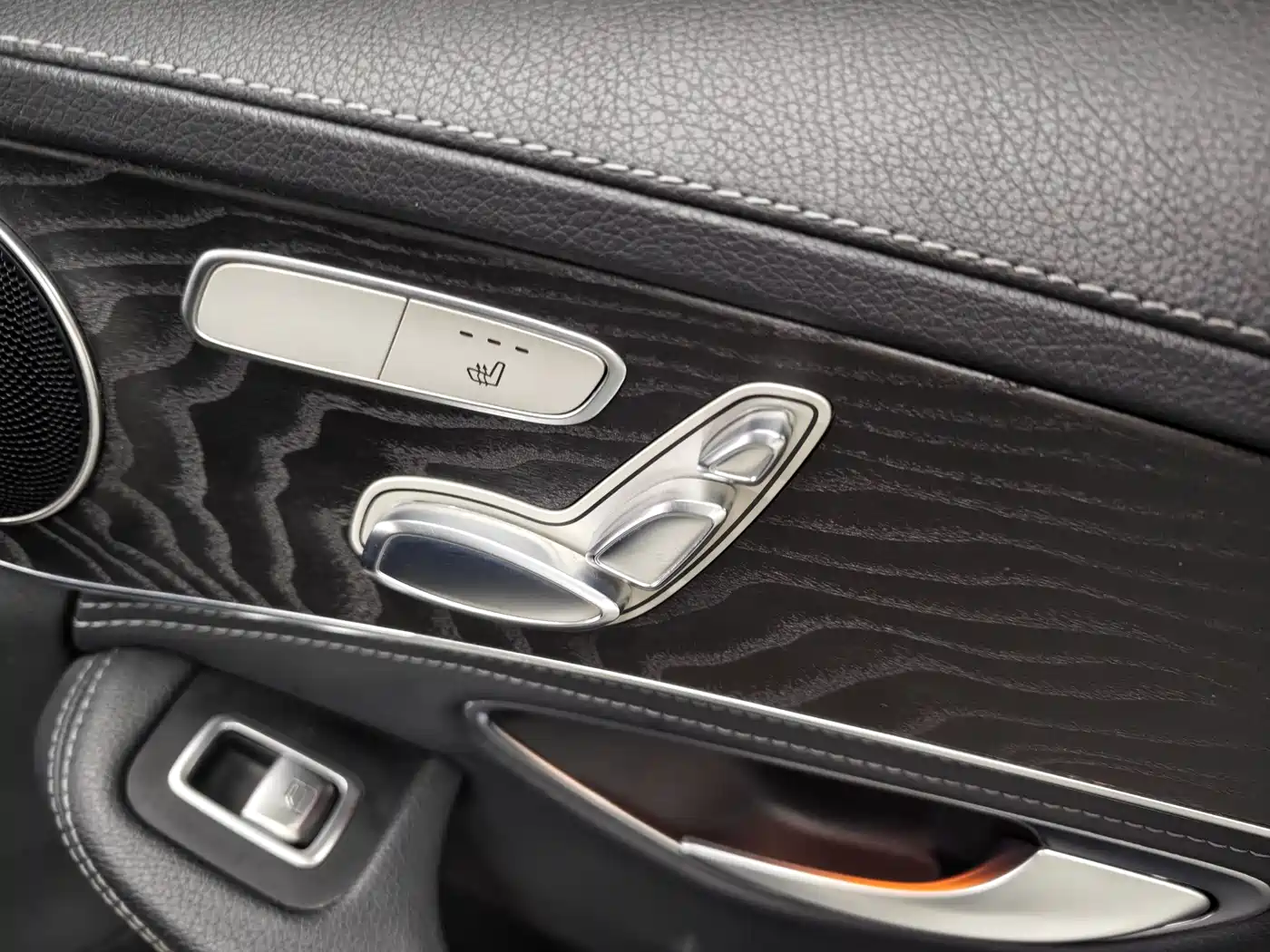 Mercedes-Benz C-Class 2016 C 200 L Sport фото 9