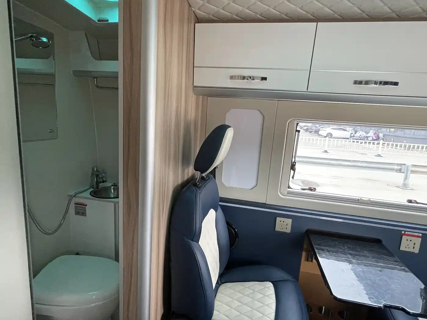 SAIC Maxus MAXUS V90 RV 2021 2.0T Traveler V90 Self-contained Type B RV Flagship Version фото 44