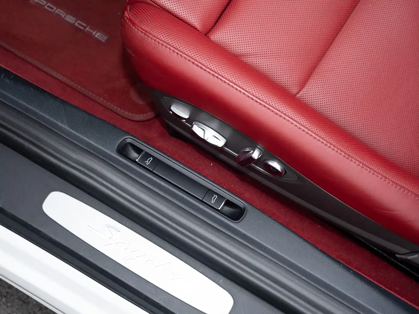 Porsche 718 2022 Spyder 2.0T фото 13