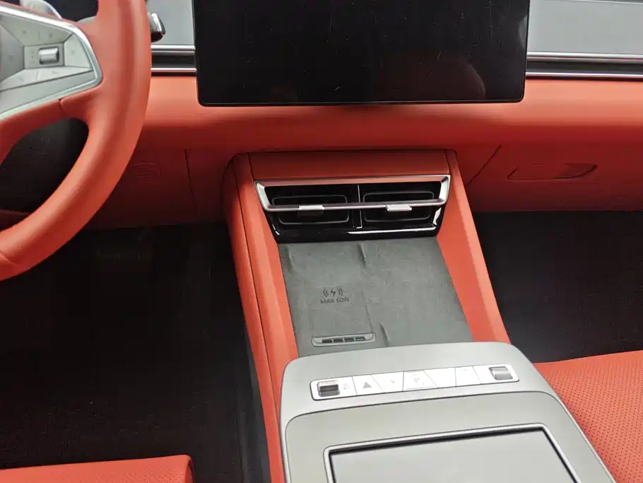 BYD Tang L 2025 2025 DM 175KM Drone Player Edition
