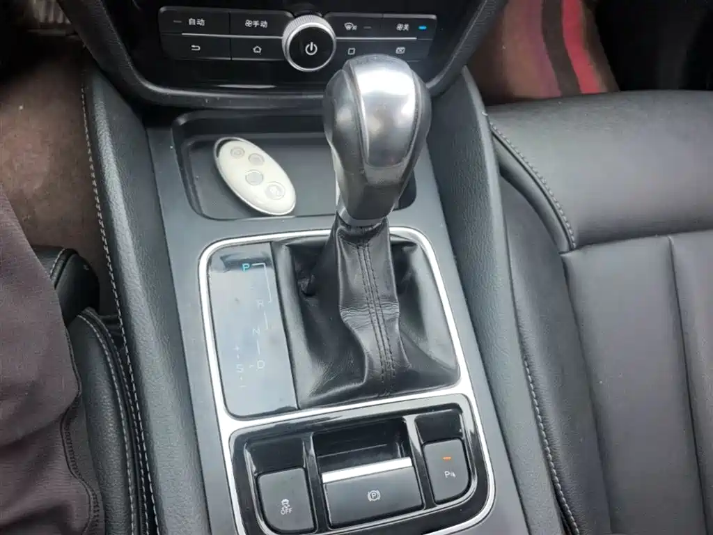 BYD Song MAX 2017 1.5T Auto Smart Connect Premium 7-seater фото 14