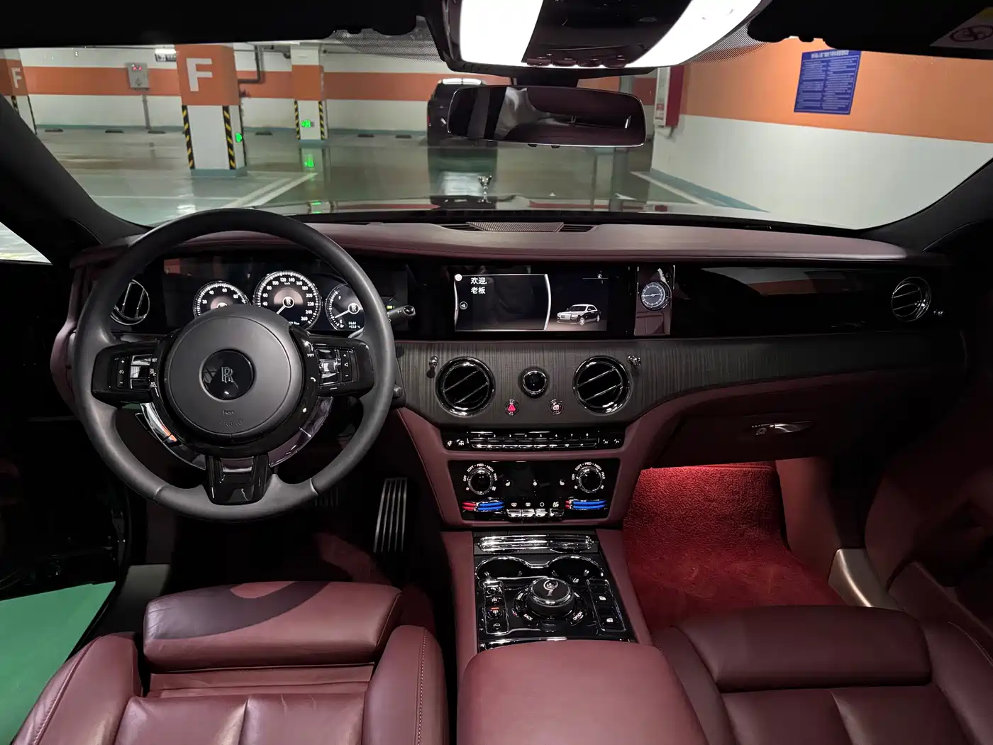 Rolls-Royce Ghost 2024 6.7T Standard Wheelbase фото 10