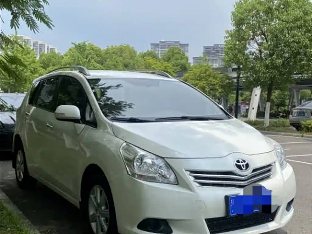 Toyota E'Z 2015 180E CVT Crossover Edition фото 3