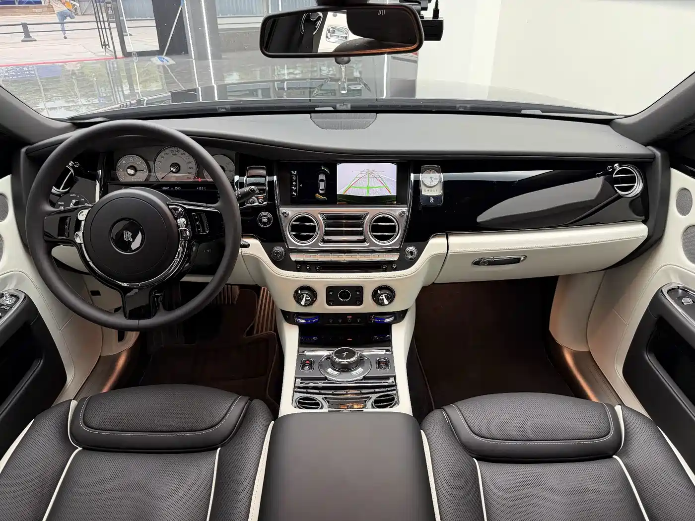 Фото 6 - Rolls-Royce Ghost
