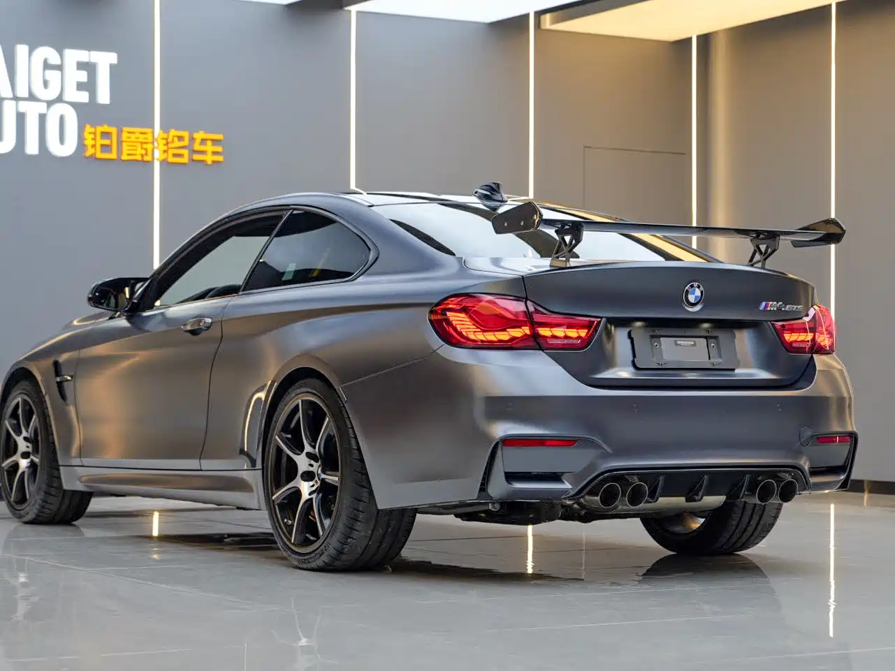 BMW M4 2016 M4 GTS фото 5