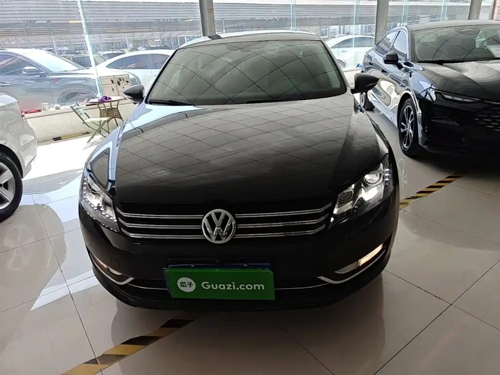 Volkswagen Passat 2015 1.8TSI DSG Prestige Edition фото 3