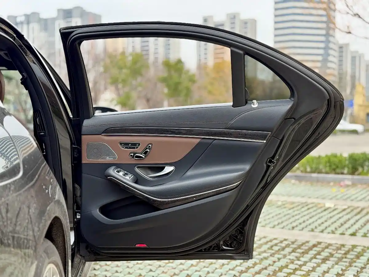 Mercedes-Benz S-Class 2018 S 450 L 4MATIC Excellence Special Edition фото 30