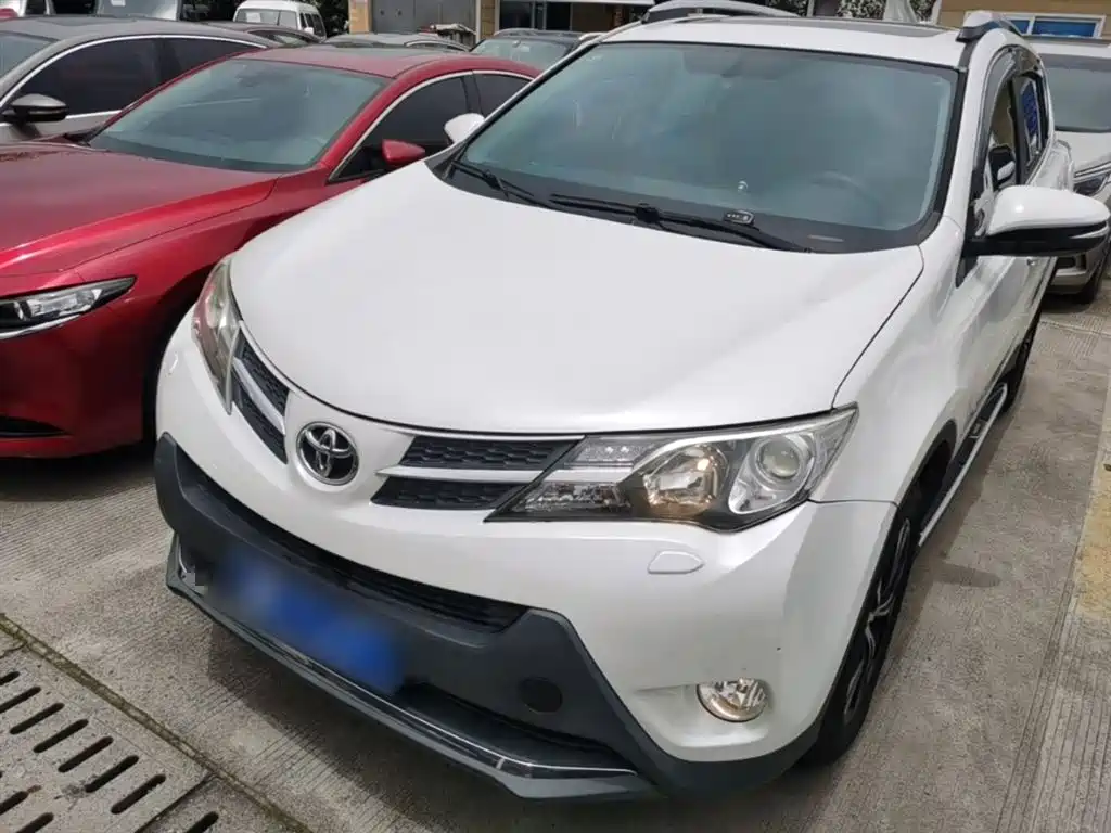 Toyota RAV4 Rongfang 2015 2.5L Automatic 4WD Luxury Edition фото 2