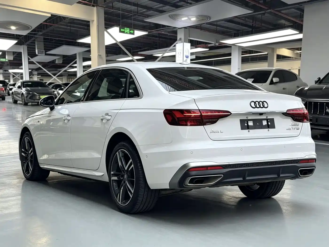 Audi A4L 2020 40 TFSI Luxury Dynamic фото 11