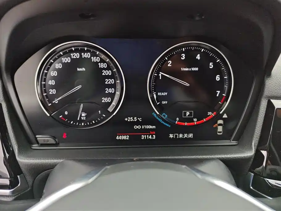 BMW 1 Series 2022 120i M Sport фото 14