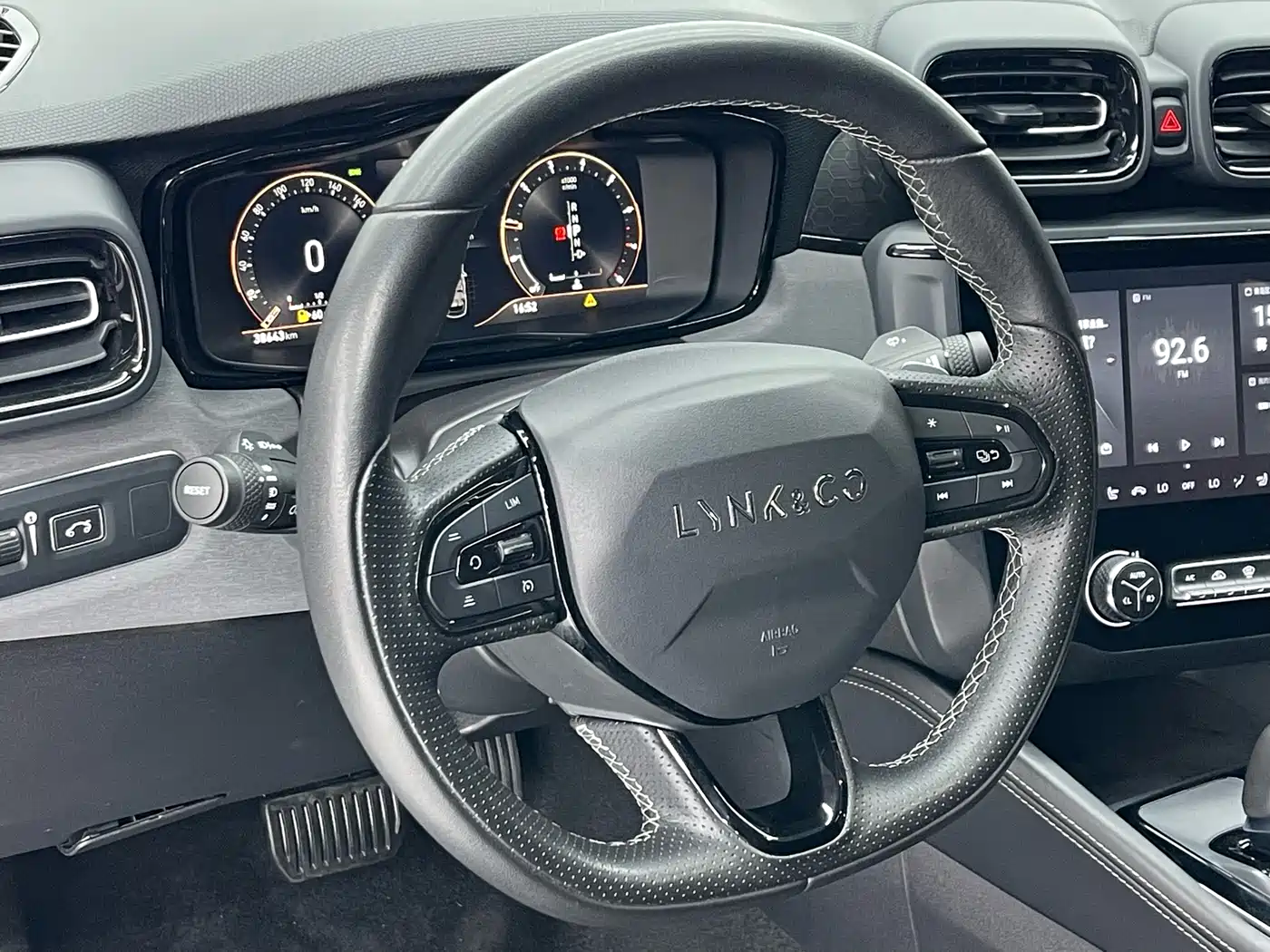 Lynk & Co 03 2022 1.5TD DCT Power Pro фото 6