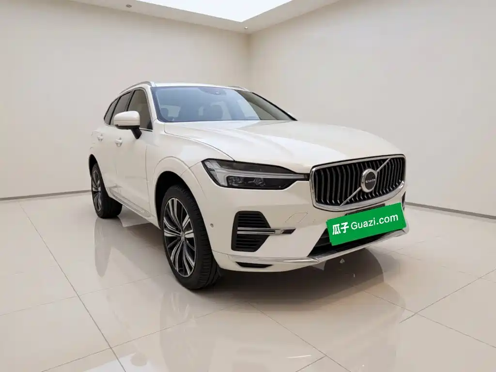Volvo XC60 Plug-in Hybrid 2021 2022 T8 Plug-in Hybrid AWD Elegance Luxury Edition