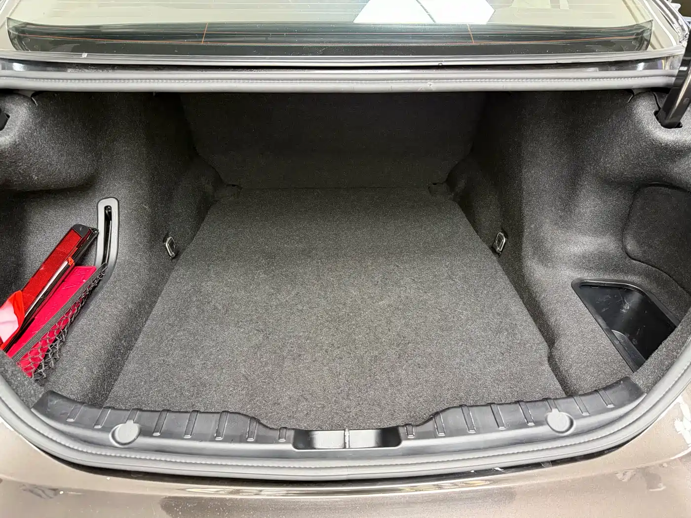 BMW 5 Series 2014 525Li Leading фото 14