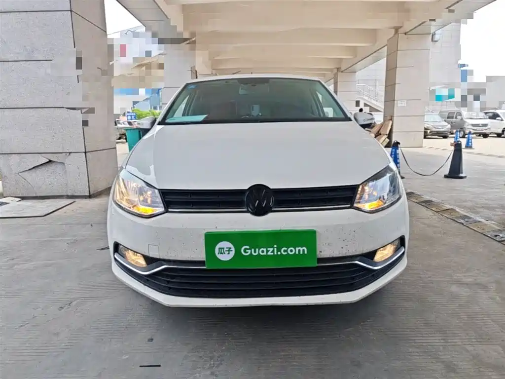 Volkswagen Polo 2016 1.6L Automatic Comfort фото 3