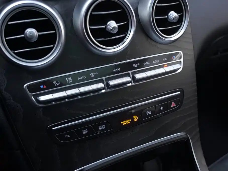 MERCEDES-BENZ GLC AMG