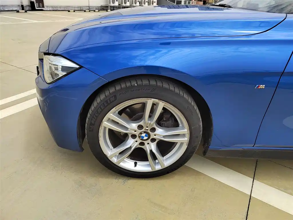 BMW 3 Series 2017 320i M Sport фото 23