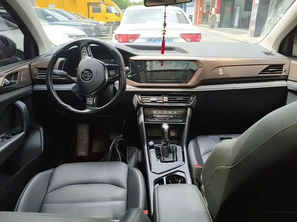 Volkswagen Tharu, миниатюра 10