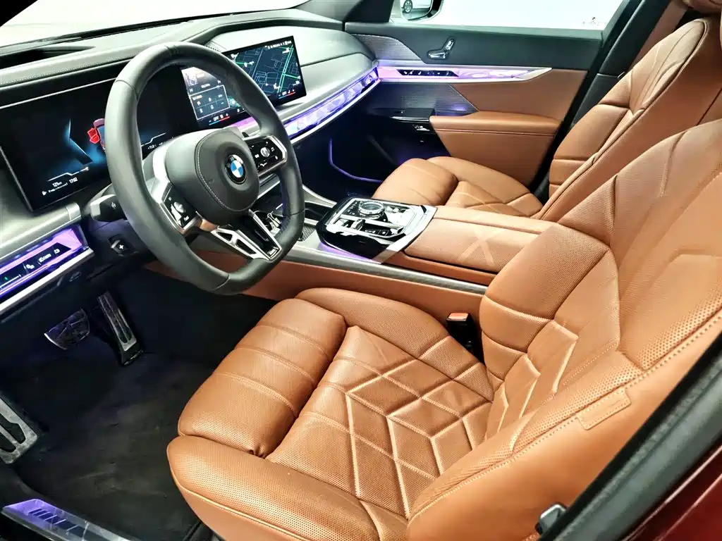 BMW 7 Series 2023 740Li Exclusive M Sport Package фото 7