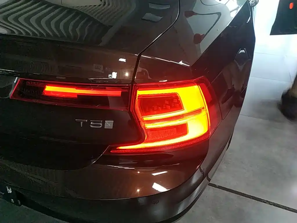 Volvo S90 2017 2017 T5 R-Design