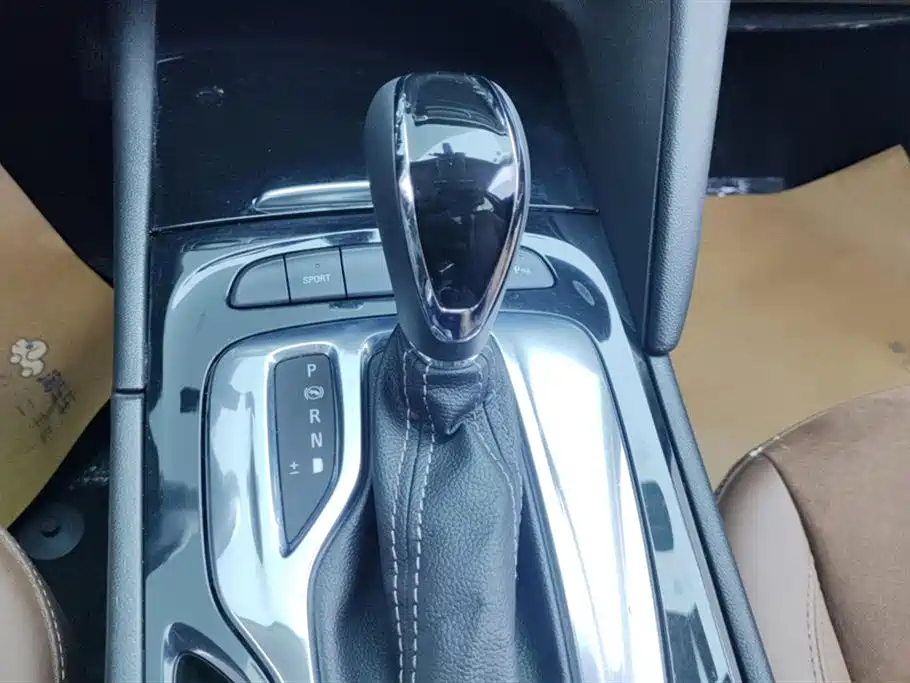 Buick Regal 2017 20T Luxury Model фото 16