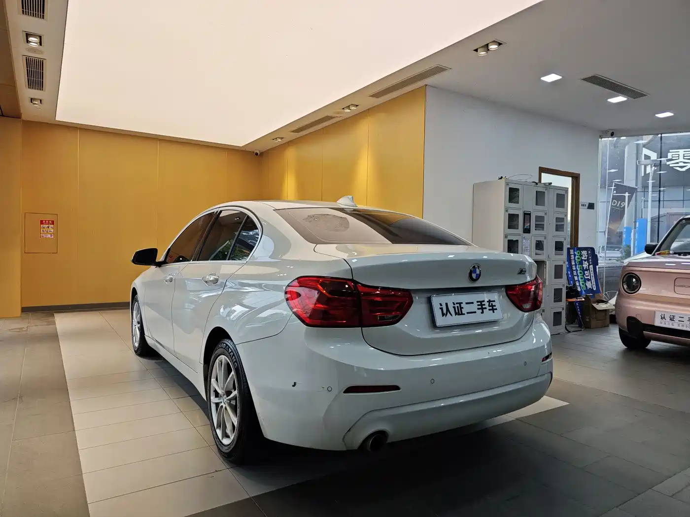 BMW 1 Series 2018 118i Fashion Edition фото 26