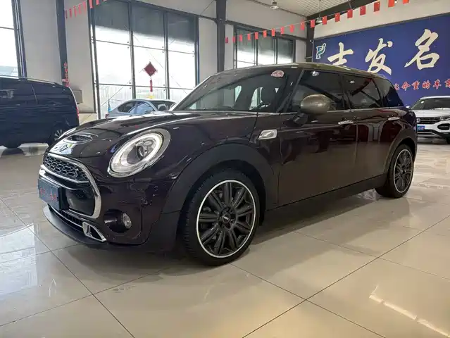 MINI CLUBMAN