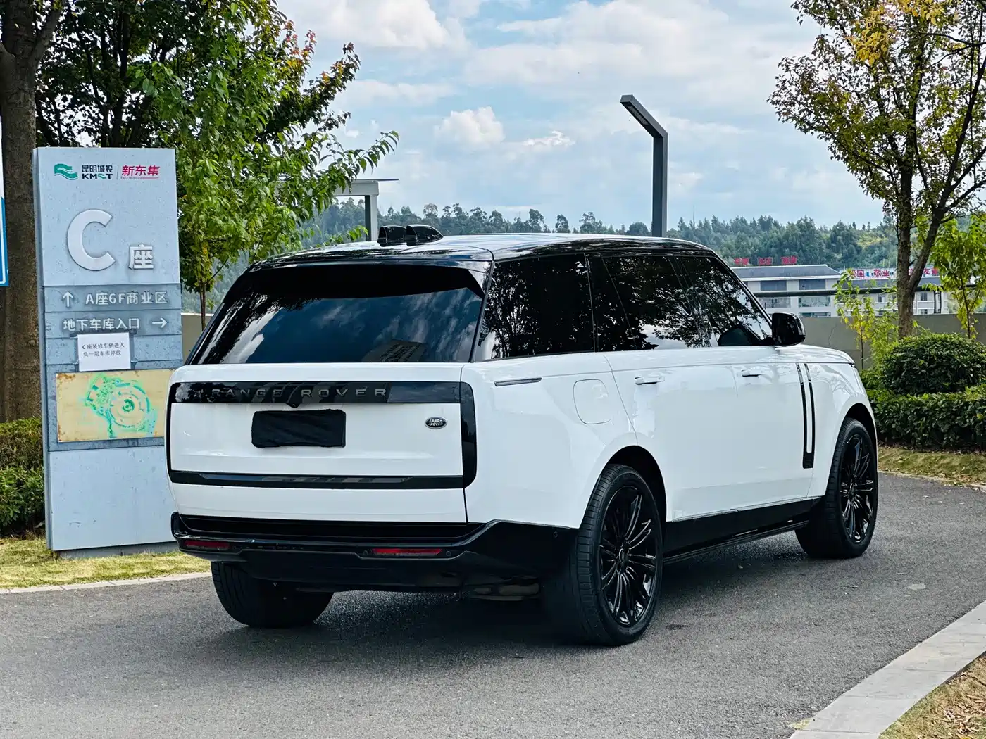 Фото 12 - Land Rover Range Rover