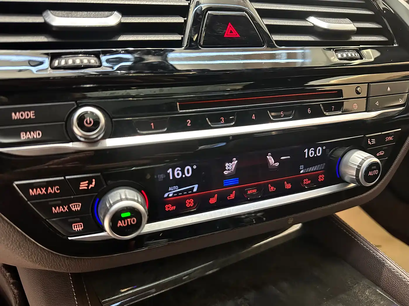 BMW 5 Series 2018 530Li Premium M Sport Package фото 8
