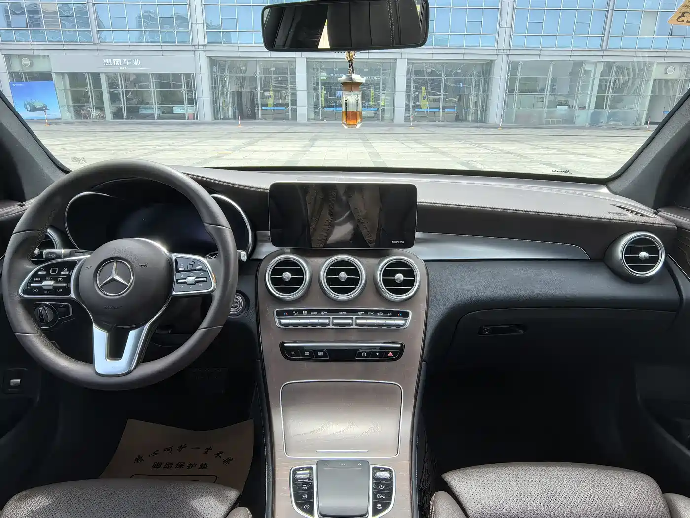 Mercedes-Benz GLC 2020 GLC 260 L 4MATIC Luxury фото 10