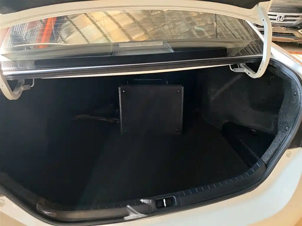 Toyota Levin 2017 Facelift 185T CVT Elite Edition China VI фото 19