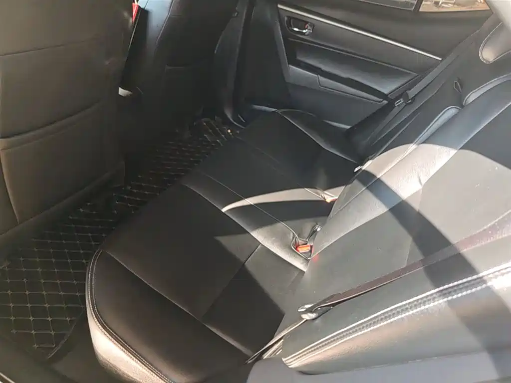 Toyota Levin 2017 Facelift 185T CVT Elite Edition China VI фото 17