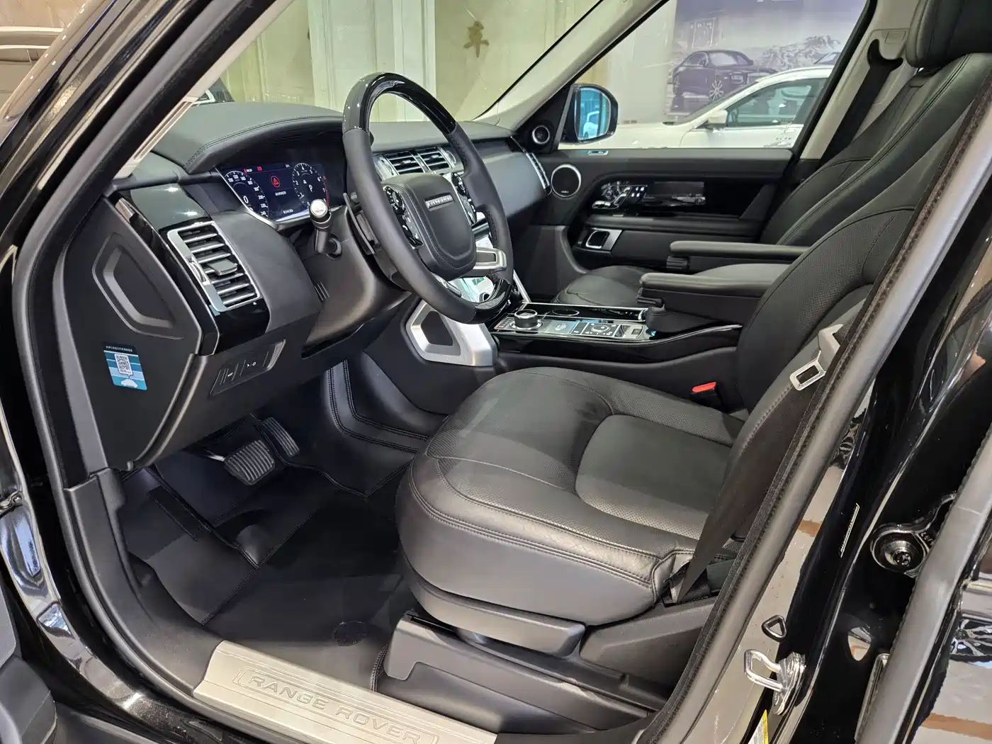 Land Rover Range Rover фото 7