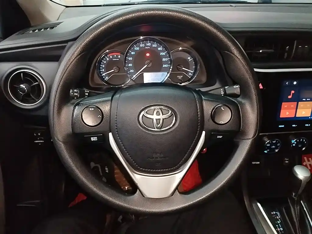 Toyota Levin 2017 Facelift 185T CVT Elite (China V) фото 11