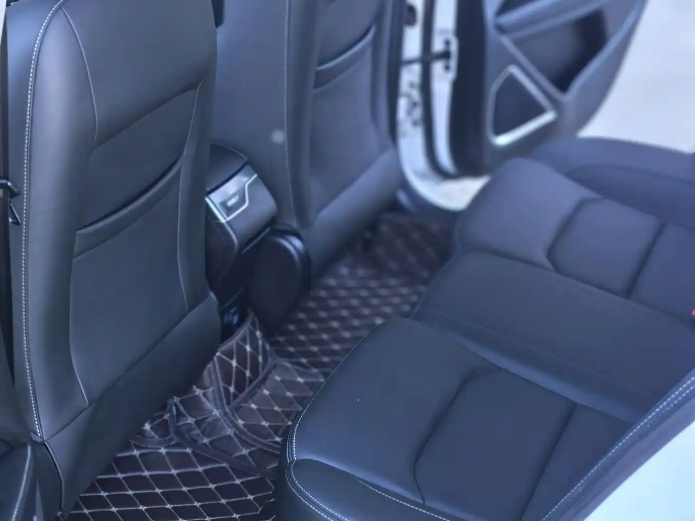 Photo 12 - Geely Emgrand