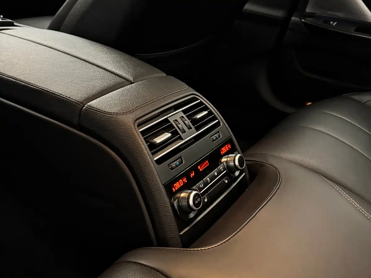 Фото 20 - BMW M6