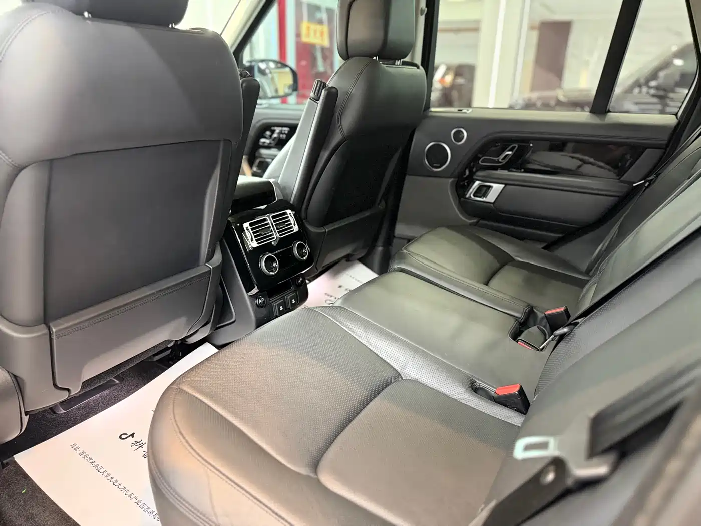 Land Rover Range Rover 2019 3.0 SC V6 Heritage Extended Edition фото 14