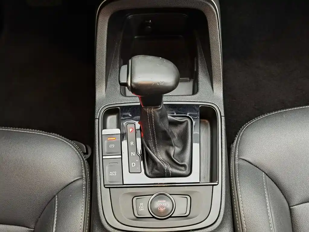 Qoros 5 2019 2018 Facelift 1.6T Automatic Leading