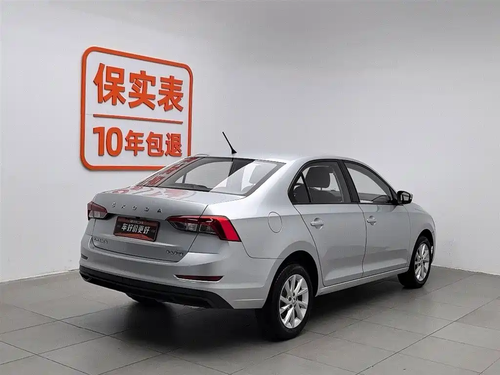 Škoda Rapid 2020 1.5L Manual Standard фото 2